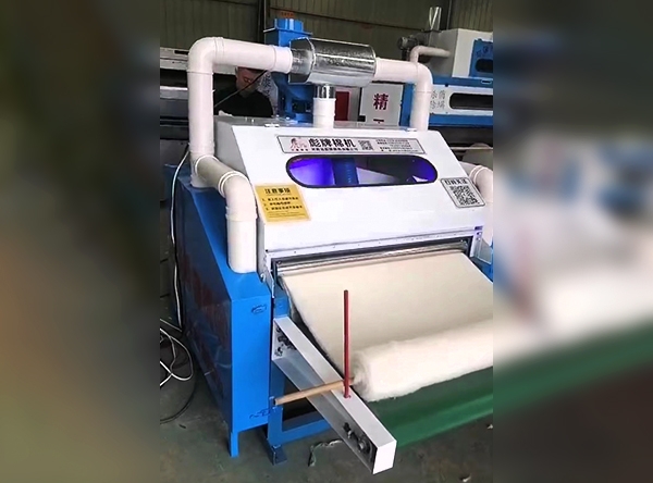 一米雙輥半封閉彈花機(jī)